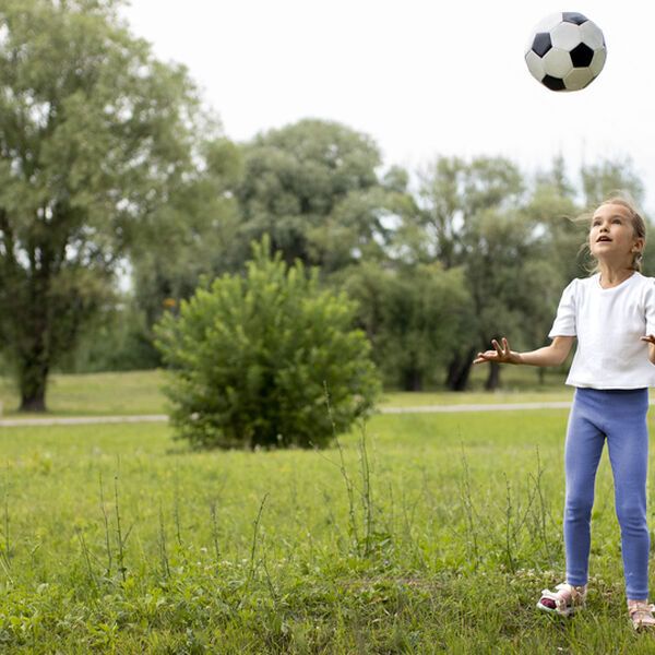 Stand in de mand spel buiten