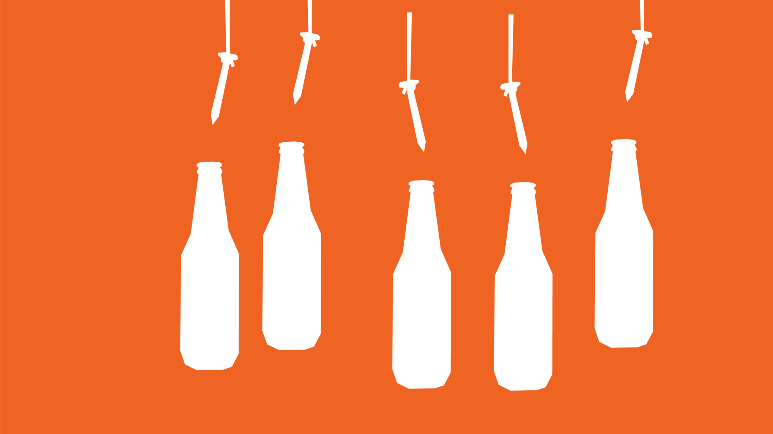 Kind speelt spijkerpoepen buiten, met een touw en spijker boven een fles – vrolijk buitenspel tijdens feest of speelmiddag.